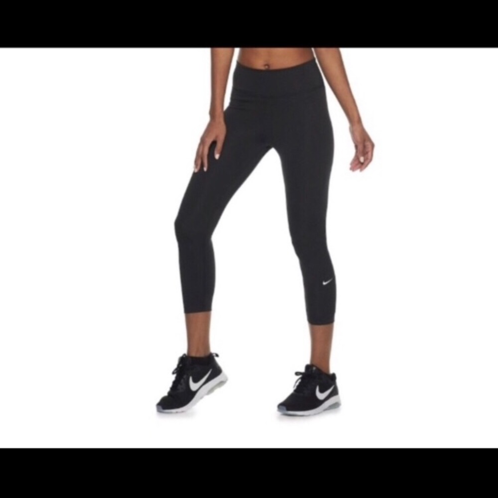 Women’s Nike Crop